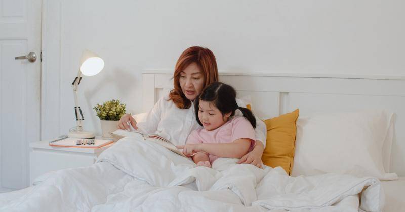 Kenapa Anak Tidak Bisa Tidur Jika Tidak di Dekat Mama?